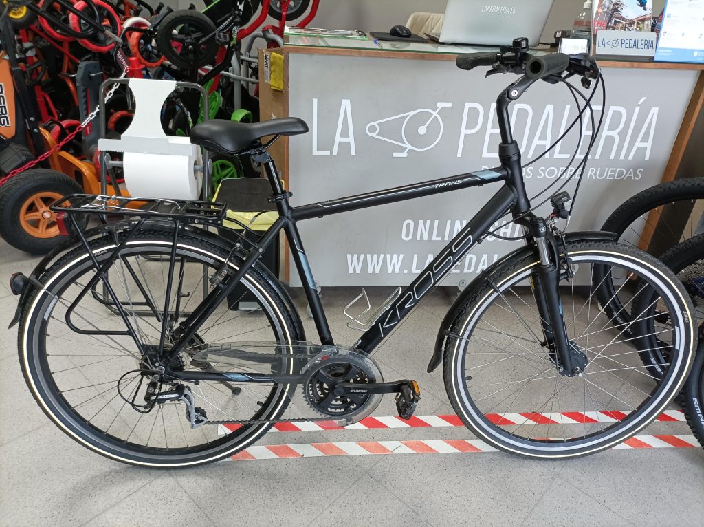 alquiler-bicicleta trekking-baiona-kross-trans-3-0